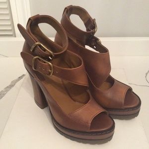 Authentic Chloe Daisy Lug Sole Leather Platform S… - image 1